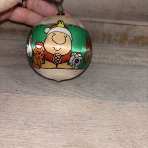 Vintage Tom Wilson's Ziggy 1982 Christmas satin ornament Collectible
